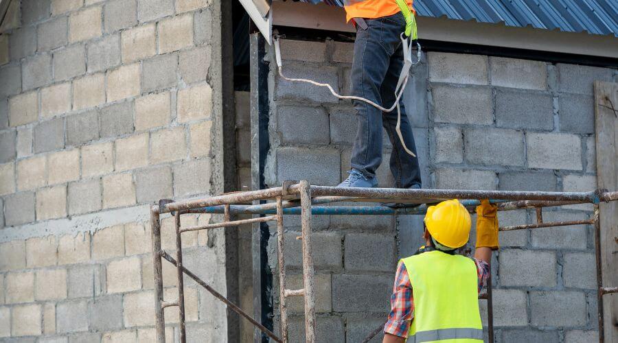 Expert Emergency Roof Repairs services in Mineral Point, WI